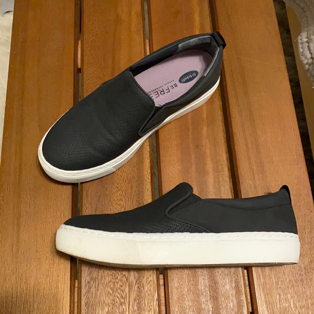 Dr Scholls black and white slip on
